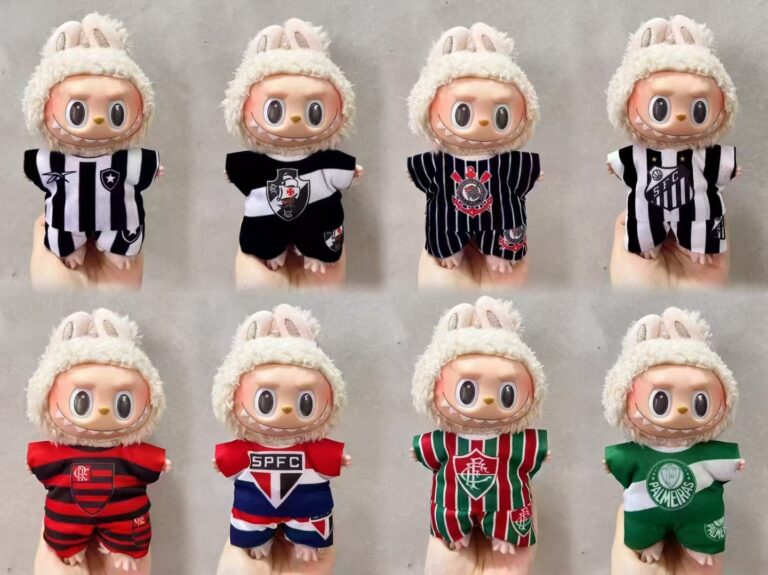 Boneco Labubu Time de futebol