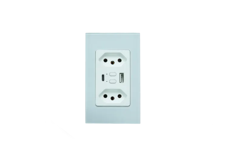 Interruptor de Luz Inteligente Tuya WiFi com Tomada 16A + USB + USB-C (Type-C)