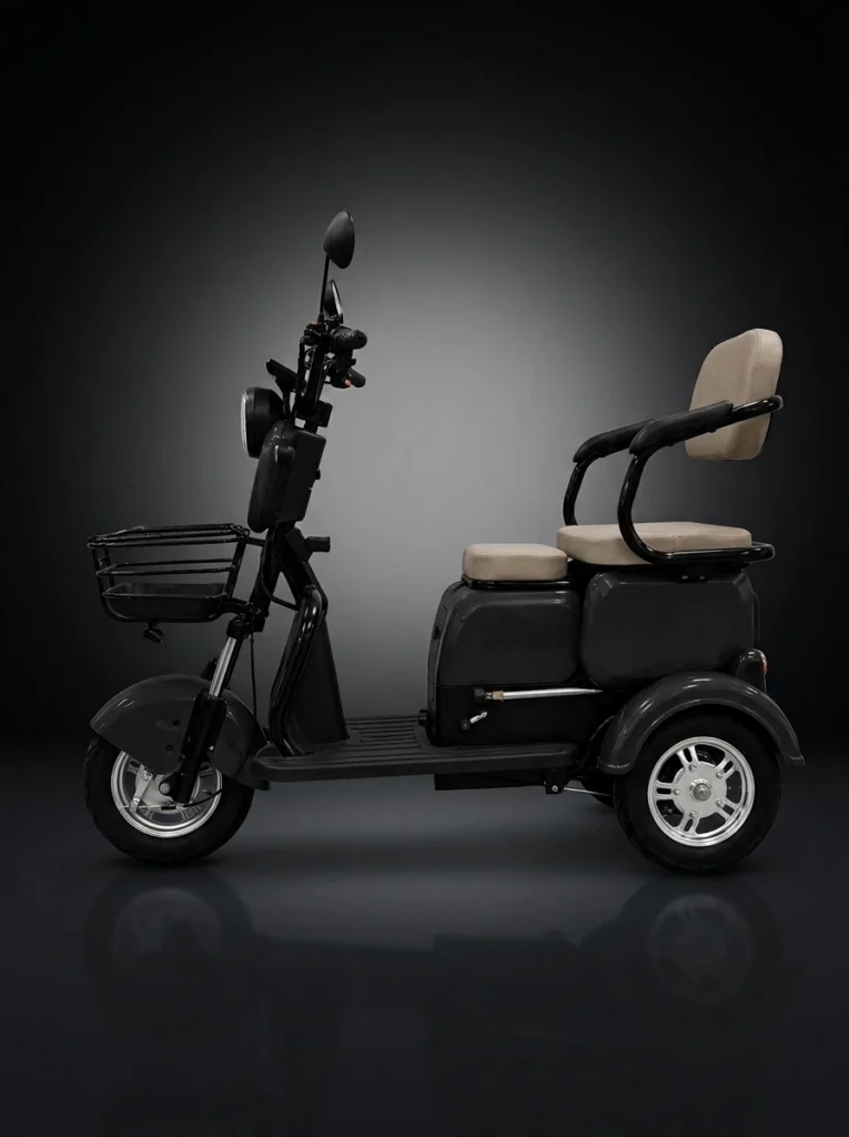 Triciclo elétrico MDP-X3PRO: Vista traseira do triciclo elétrico Midi Pro MDP-X3PRO